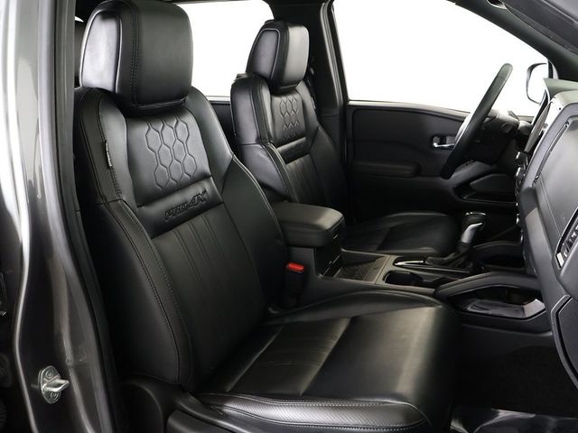 2022 Nissan Frontier Crew Cab 4x4 PRO-4X Automatic - 22935548 - 32