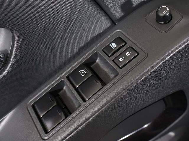 2022 Nissan Frontier Crew Cab 4x4 PRO-4X Automatic - 22935548 - 38