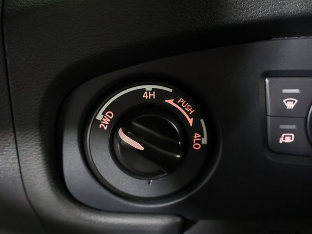 2022 Nissan Frontier Crew Cab 4x4 PRO-4X Automatic - 22935548 - 50