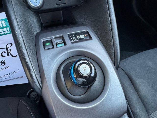 2022 Nissan Leaf S Hatchback - 22923782 - 16