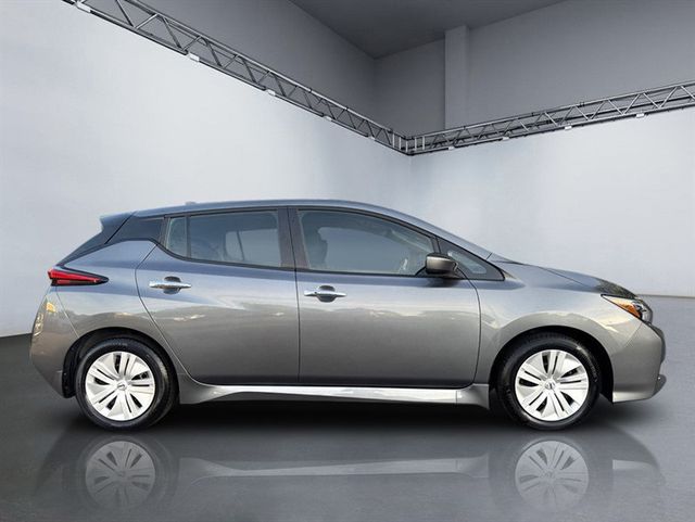 2022 Nissan Leaf S Hatchback - 22923782 - 2