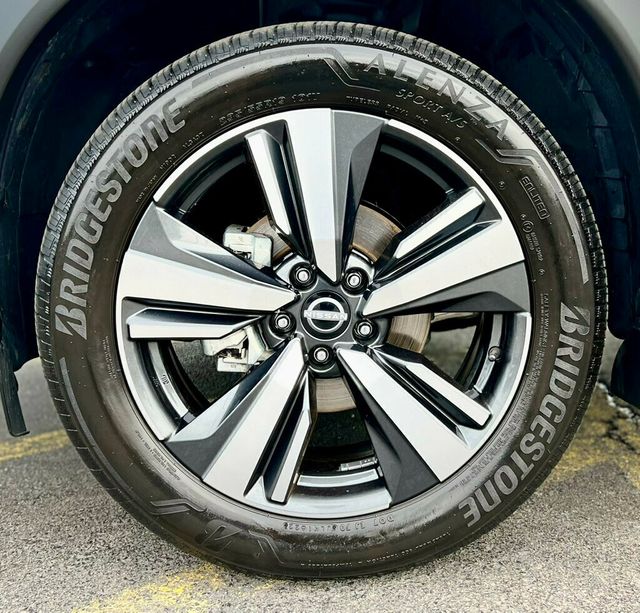 2022 Nissan Rogue AWD Platinum - 22887965 - 31