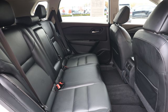 2022 Nissan Rogue AWD SL - 22939836 - 23