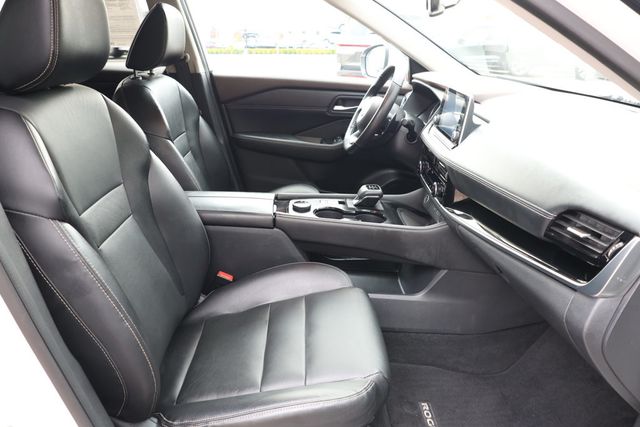 2022 Nissan Rogue AWD SL - 22939836 - 24
