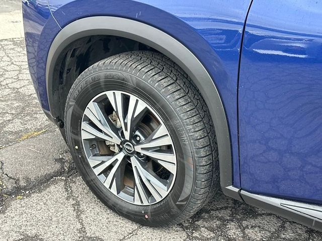 2022 Nissan Rogue AWD SV - 22916315 - 11