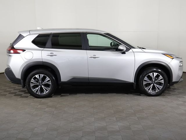 2022 Nissan Rogue AWD SV - 22938915 - 15