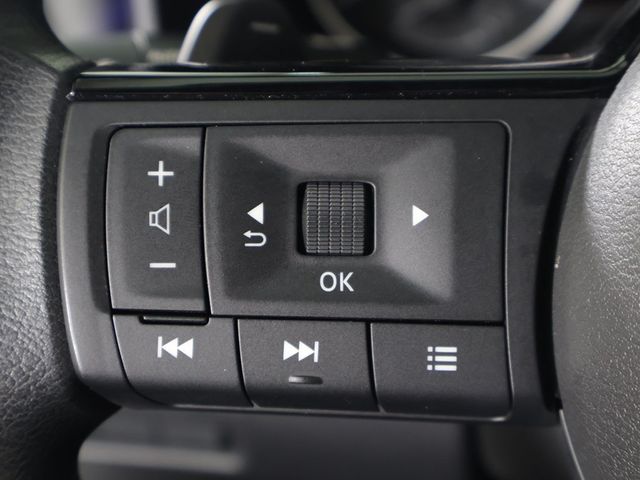 2022 Nissan Rogue AWD SV - 22938915 - 38