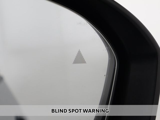 2022 Nissan Rogue AWD SV - 22938915 - 3