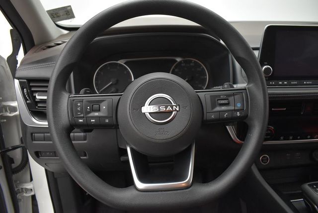 2022 Nissan Rogue AWD SV - 22934896 - 15