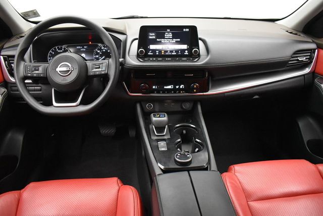 2022 Nissan Rogue AWD SV - 22934896 - 24