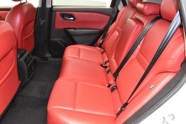 2022 Nissan Rogue AWD SV - 22934896 - 30