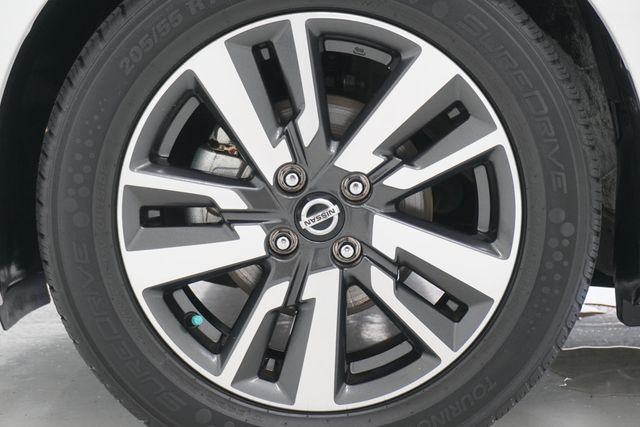 2022 Nissan Versa SV CVT - 22859290 - 18