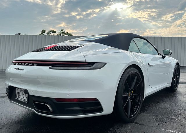 2022 Porsche 911 Carrera Cabriolet - 22469652 - 4