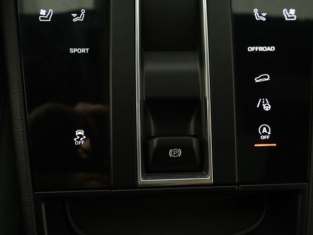2022 Porsche Macan AWD - 22872707 - 58