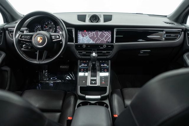 2022 Porsche Macan AWD - 22937479 - 10