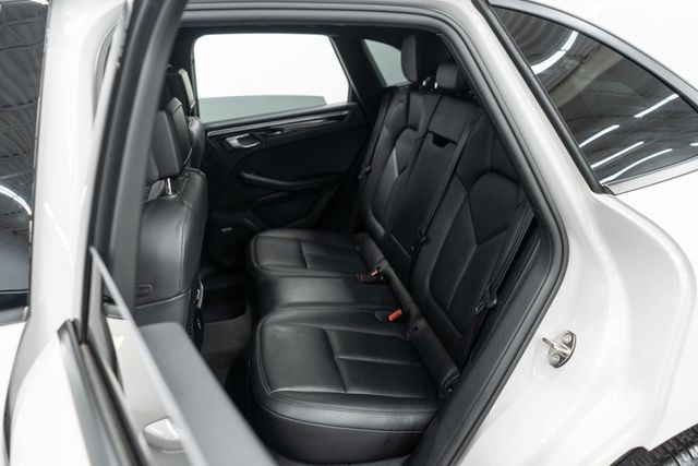 2022 Porsche Macan AWD - 22937479 - 28