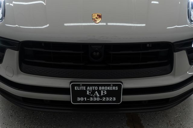 2022 Porsche Macan AWD - 22937479 - 42