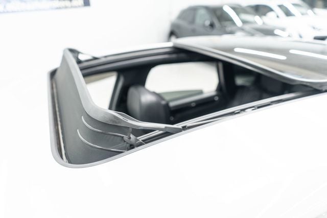 2022 Porsche Macan AWD - 22937479 - 47