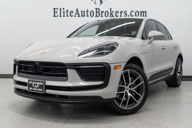 2022 Porsche Macan AWD - 22937479 - 48