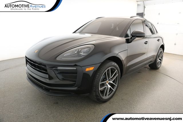 2022 Porsche Macan AWD with Premium Package Plus & 20'' Dark Titanium Wheels - 22926741 - 0