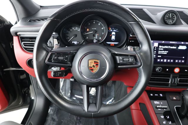 2022 Porsche Macan AWD with Premium Package Plus & 20'' Dark Titanium Wheels - 22926741 - 11