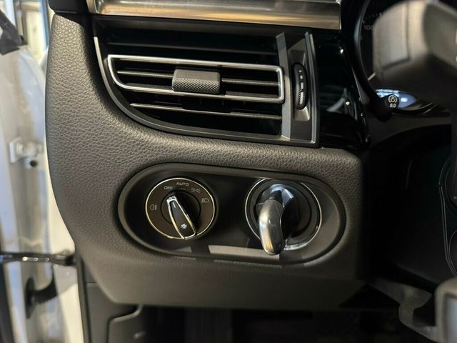 2022 Porsche Macan LocalTrade/S/AWD/PremiumPkgPlus/AirSuspension/360Cam/Htd&CldSts - 22931116 - 11