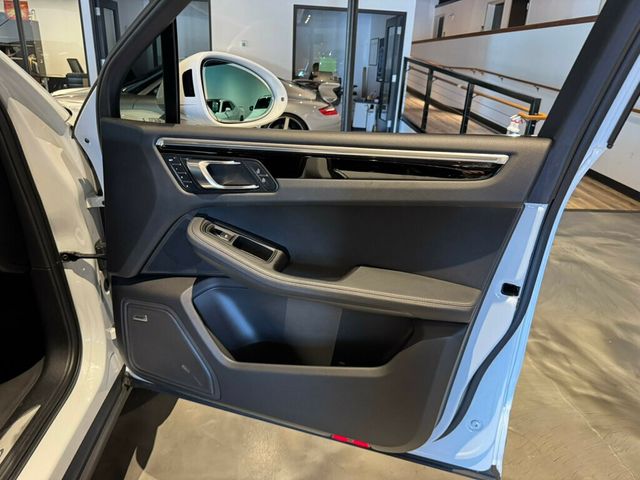2022 Porsche Macan LocalTrade/S/AWD/PremiumPkgPlus/AirSuspension/360Cam/Htd&CldSts - 22931116 - 27
