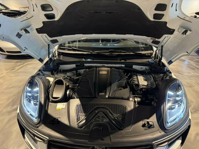 2022 Porsche Macan LocalTrade/S/AWD/PremiumPkgPlus/AirSuspension/360Cam/Htd&CldSts - 22931116 - 34