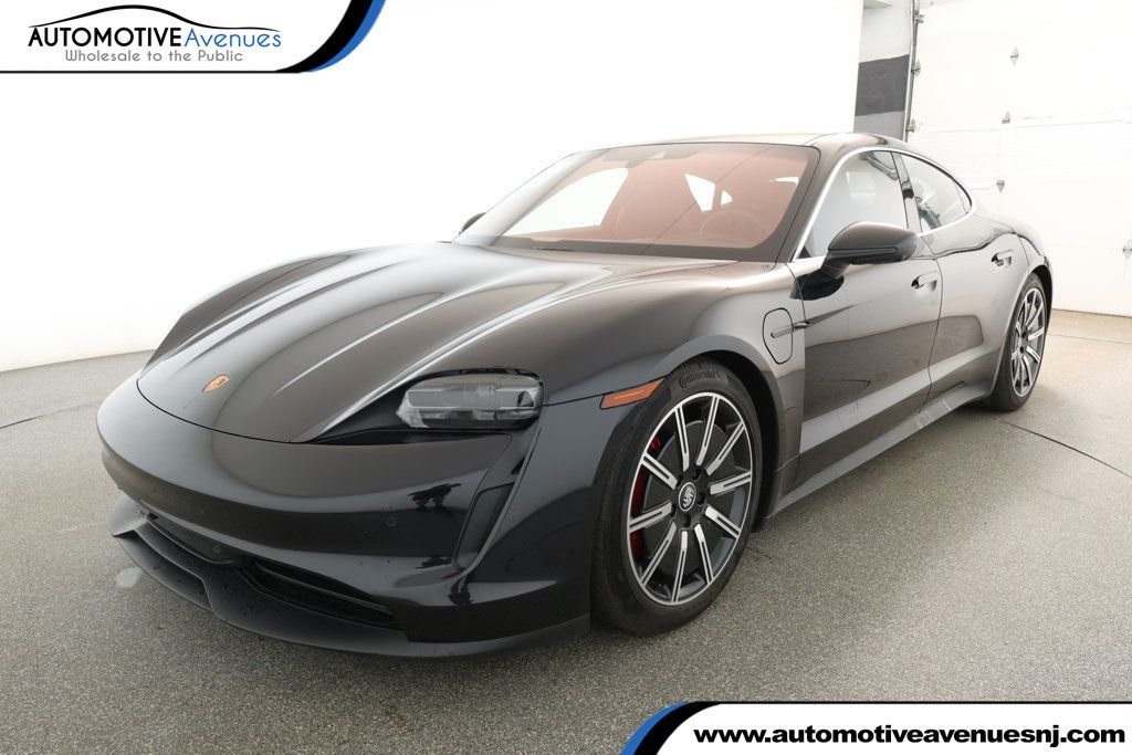 2022 Porsche Taycan 4S AWD w/ PBP, Leather Int., 20'' Wheels & Race Tex Roof Lining - 22918471 | Video 1