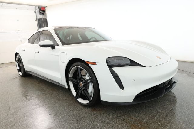 2022 Porsche Taycan 4S AWD w/ Premium Pkg, PBP, 21'' Brakes & Surface Coated Brakes - 22918003 - 2