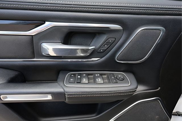 2022 Ram 1500 Laramie 4x4 Crew Cab 5'7" Box - 22909168 - 13