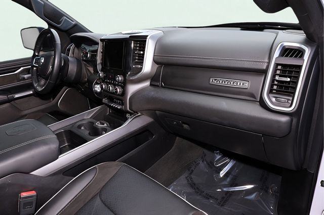 2022 Ram 1500 Laramie 4x4 Crew Cab 5'7" Box - 22909168 - 21