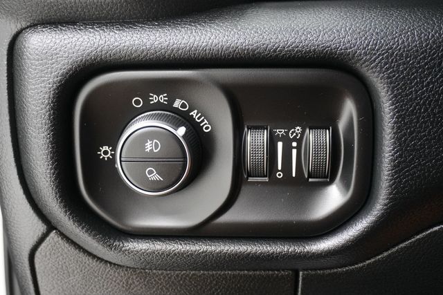 2022 Ram 1500 Laramie 4x4 Crew Cab 5'7" Box - 22909065 - 21