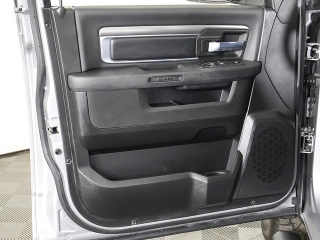 2022 Ram 1500 Classic Warlock 4x4 Crew Cab 5'7" Box - 22924861 - 17