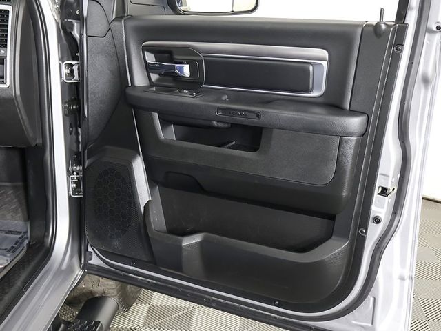 2022 Ram 1500 Classic Warlock 4x4 Crew Cab 5'7" Box - 22924861 - 18