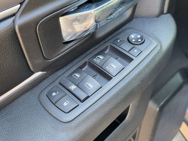 2022 Ram 1500 Classic Warlock 4x4 Quad Cab 6'4" Box - 22914139 - 23