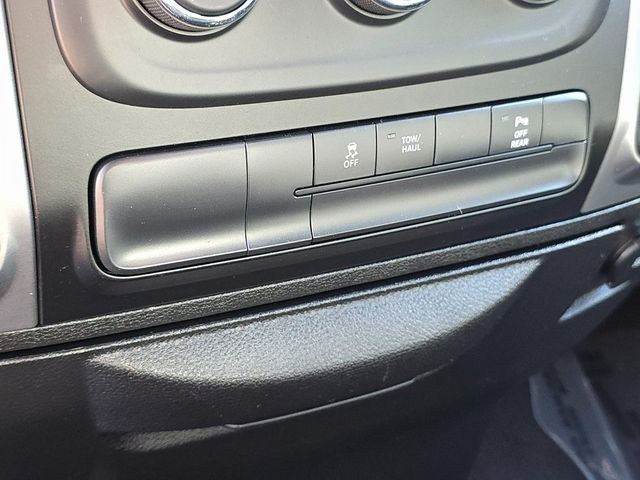 2022 Ram 1500 Classic Warlock 4x4 Quad Cab 6'4" Box - 22914139 - 32