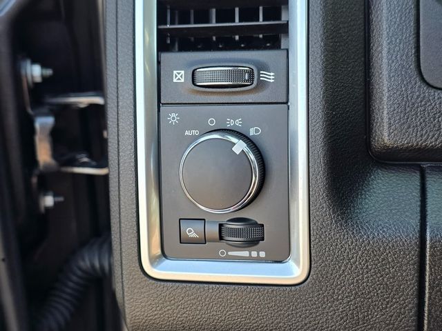 2022 Ram 1500 Classic Warlock 4x4 Quad Cab 6'4" Box - 22914139 - 40