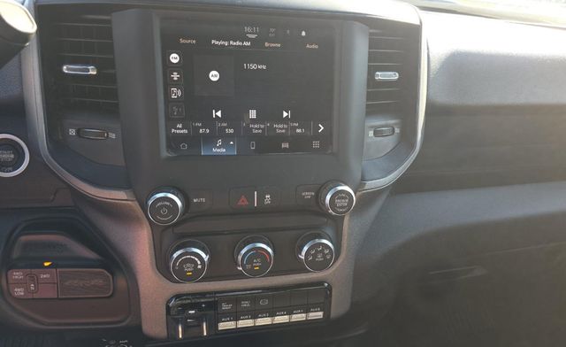 2022 Ram 2500 Tradesman 4x4 Crew Cab 8' Box - 22936015 - 9