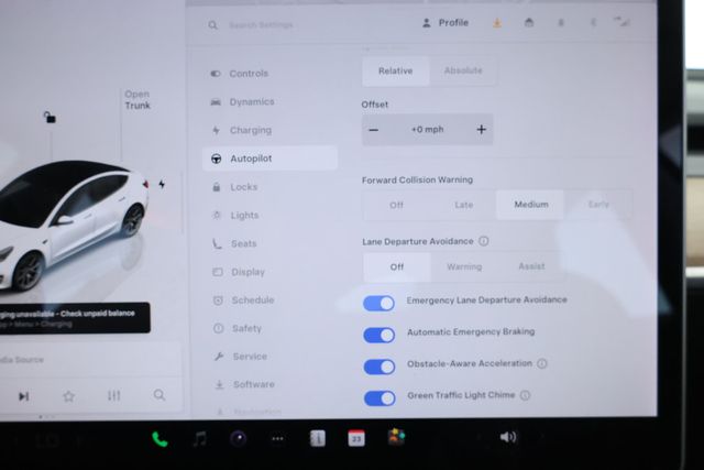 2022 Tesla Model 3 Long Range AWD *Ltd Avail* - 22920583 - 17