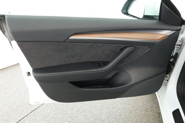 2022 Tesla Model 3 RWD with 19'' Sport Wheels - 22927589 - 8