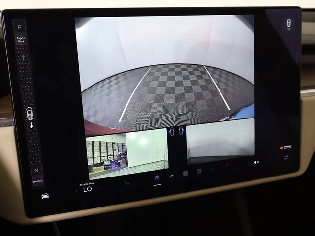 2022 Tesla Model X AWD - 22930654 - 45