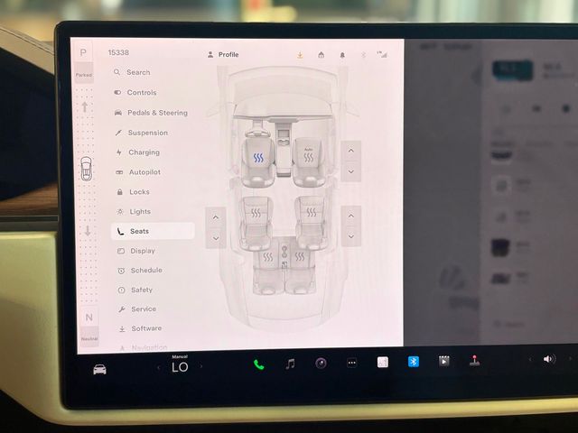 2022 Tesla Model X AWD - 22930057 - 33