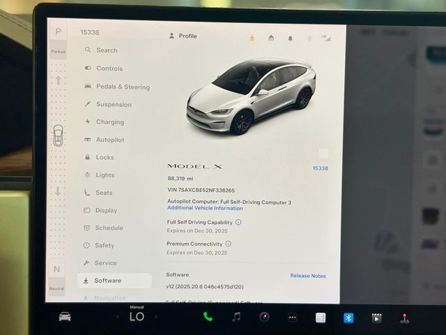 2022 Tesla Model X AWD - 22930057 - 35