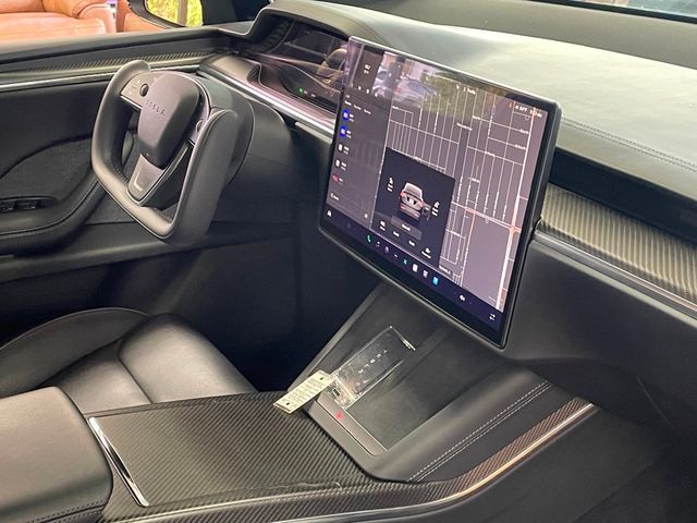 2022 Tesla Model X Plaid AWD - 22936560 - 28