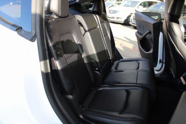 2022 Tesla Model Y Long Range AWD - 22933120 - 18