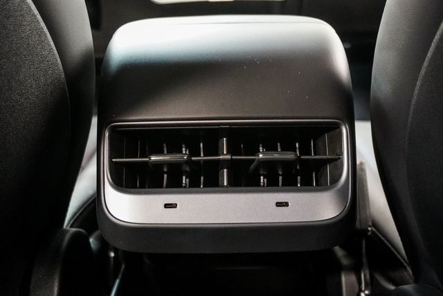 2022 Tesla Model Y Long Range AWD - 22935684 - 10