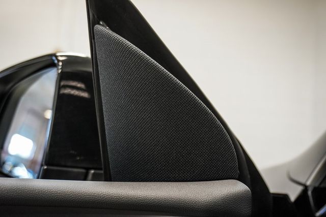 2022 Tesla Model Y Long Range AWD - 22935684 - 19
