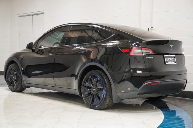 2022 Tesla Model Y Long Range AWD - 22935684 - 28