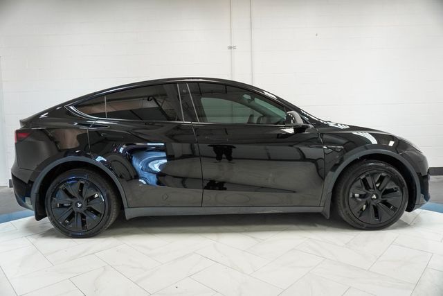 2022 Tesla Model Y Long Range AWD - 22935684 - 30